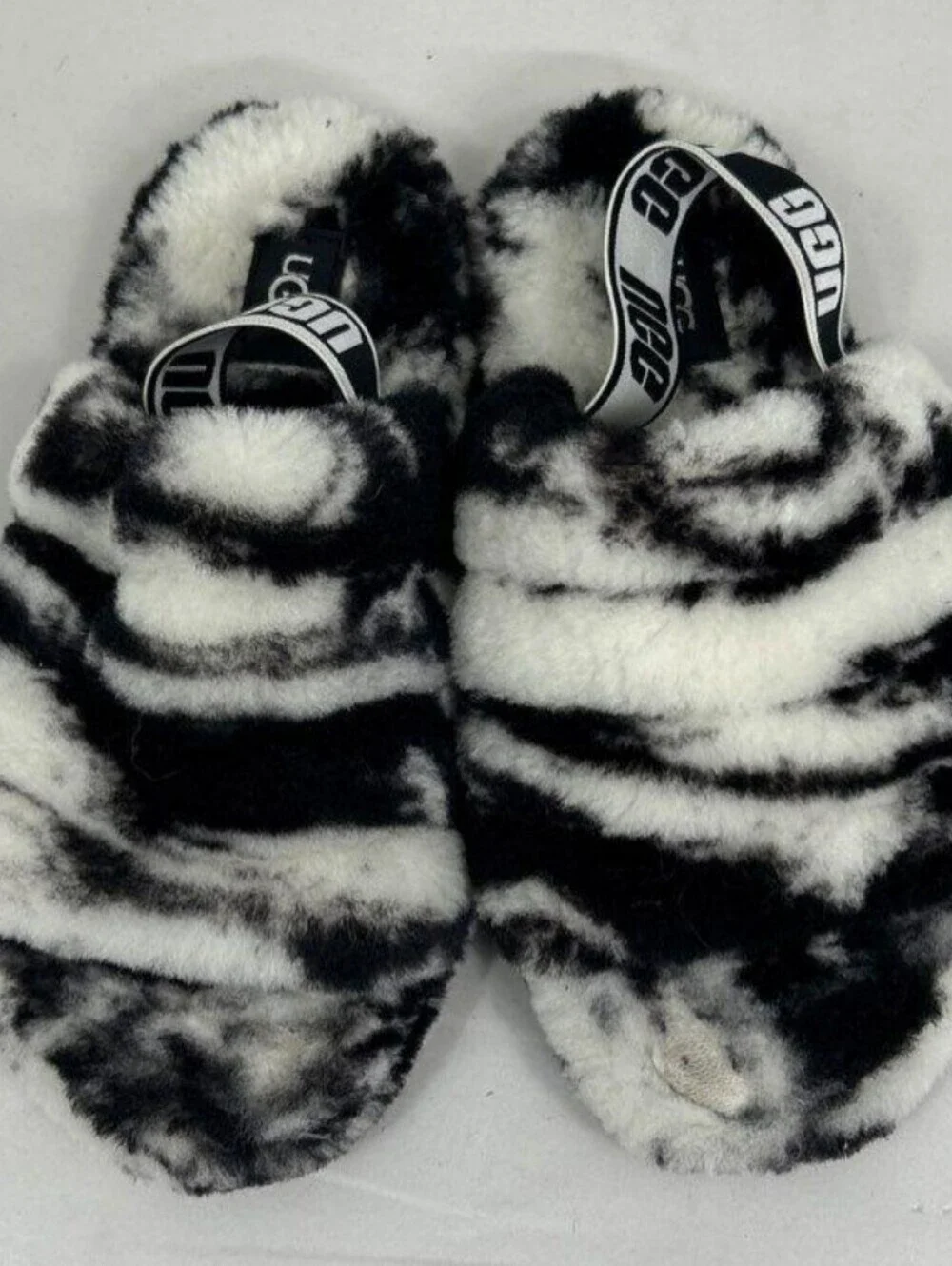 UGG Fluff Yeah Marble Black White Slides Kids Size 3 Used Great Blemish